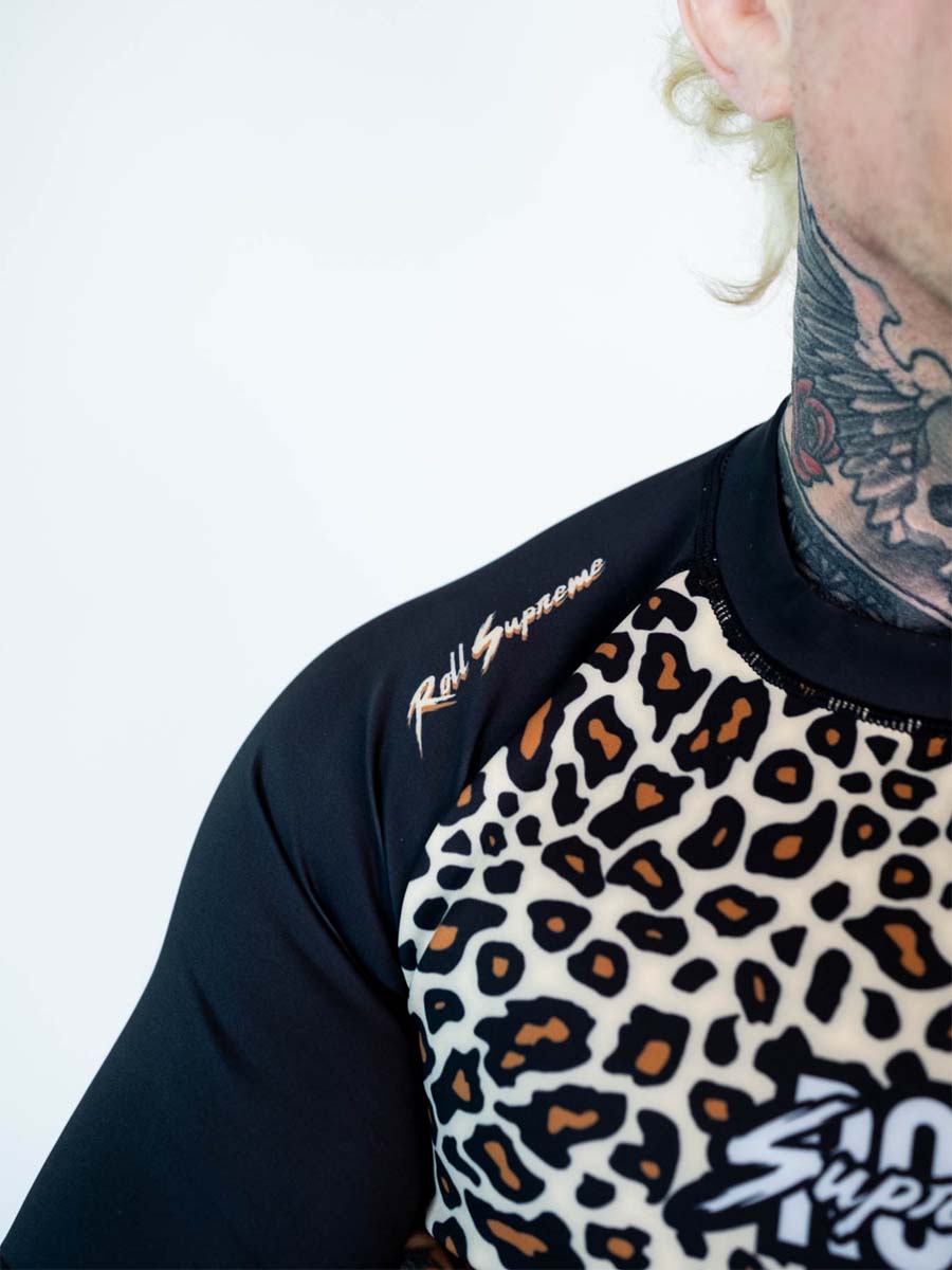 The Butcher Short Sleeve Rash Guard - Classic Pat - Image 4