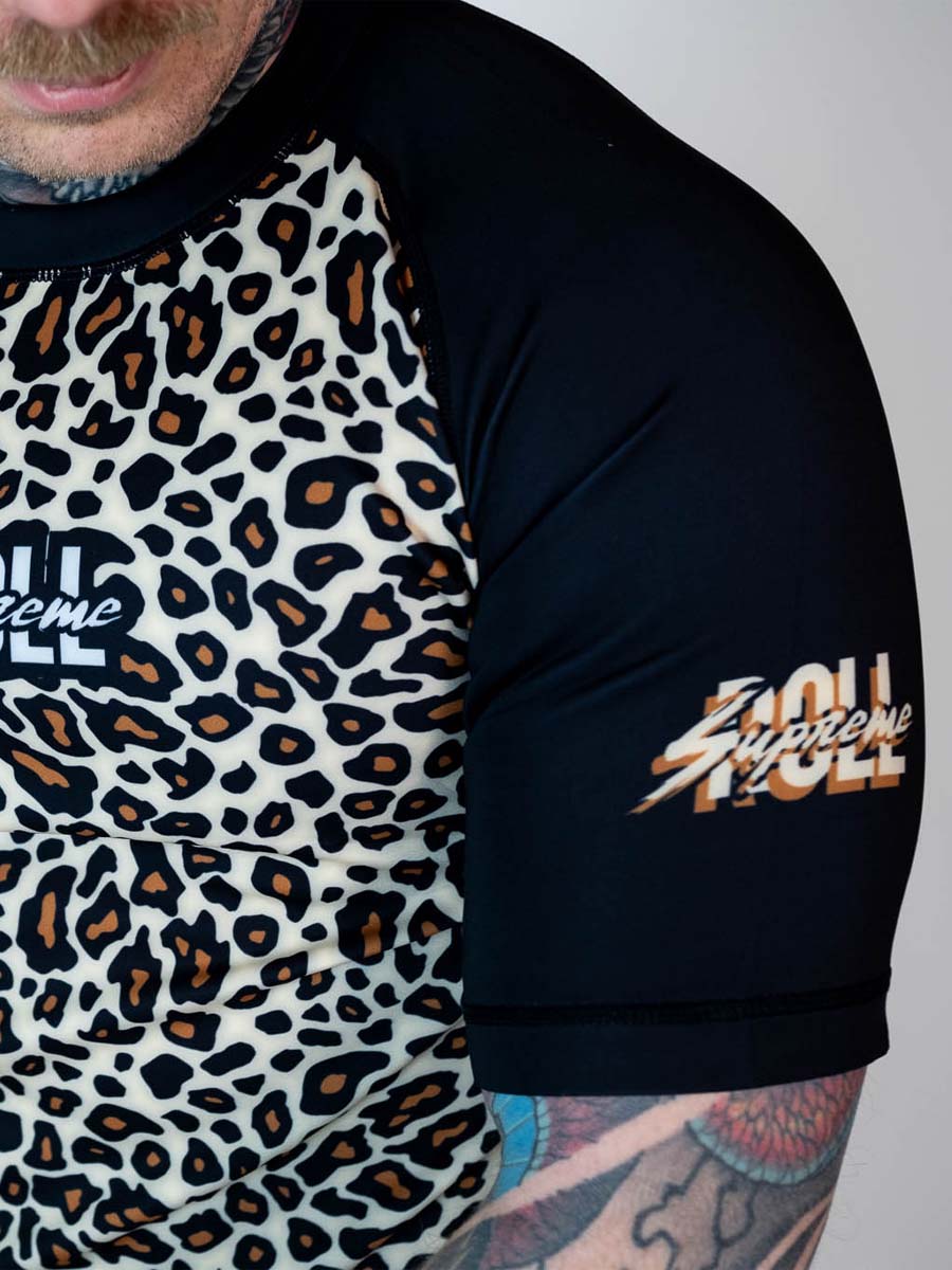 The Butcher Short Sleeve Rash Guard - Classic Pat - Image 5